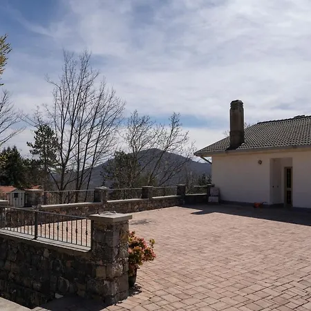 027-28 - Il Boschetto Con Piscina, Pace E Natura * Cavizzano